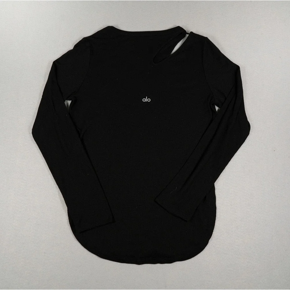 Alo Yoga Ribbed Peak Long Sleeve Cutout Top Black Crew Neck Curved Hem